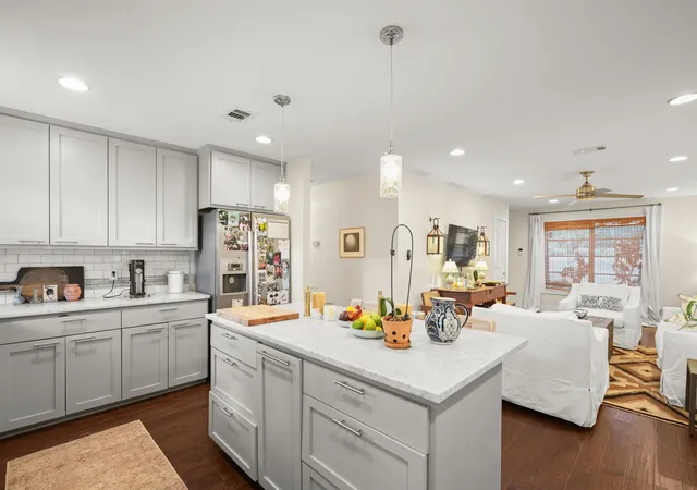 Photo 4 of Single family home for sale at 1110 W Oltorf St, Austin, TX 78704 | MLS# 9995538 | Listing updated on 2026-09-15