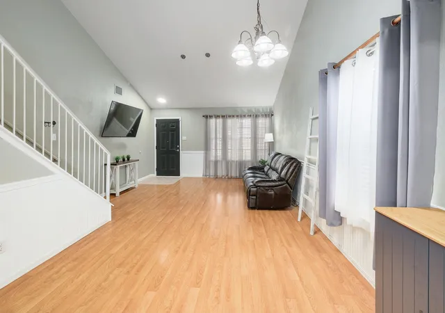 Photo 3 of Single family home for sale at 3503 Rock Shelf Ln, Round Rock, TX 78681 | MLS# 4328283 | Listing updated on 2026-10-03
