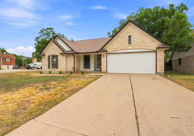 Photo 3 of Single family home for sale at 6901 Bancroft Woods Dr, Austin, TX 78729 | MLS# 9127612 | Listing updated on 2026-09-15