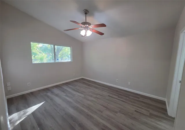 Photo 3 of Single family home for sale at 3710 Valley Frg Dr, Killeen, TX 76543 | MLS# 1883533 | Listing updated on 2026-10-29