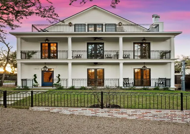 Photo 1 of Single family home for sale at 1804 S 6th Street, Austin, TX 78704 | MLS# 9487881 | Listing updated on 2026-09-11