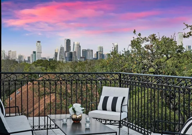 Photo 3 of Single family home for sale at 1804 S 6th Street, Austin, TX 78704 | MLS# 9487881 | Listing updated on 2026-09-11