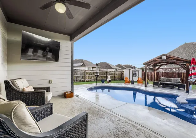 Photo 3 of Single family home for sale at 6608 Casiano Cv, Round Rock, TX 78665 | MLS# 7608003 | Listing updated on 2026-10-08
