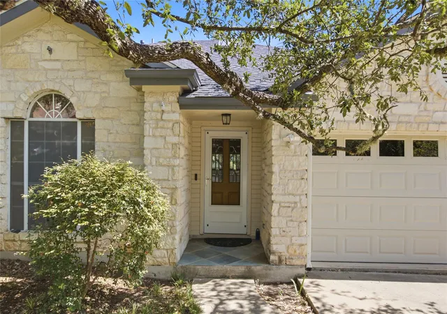 Photo 1 of Single family home for sale at 6032 Roxbury Ln, Austin, TX 78739 | MLS# 1849955 | Listing updated on 2026-10-08