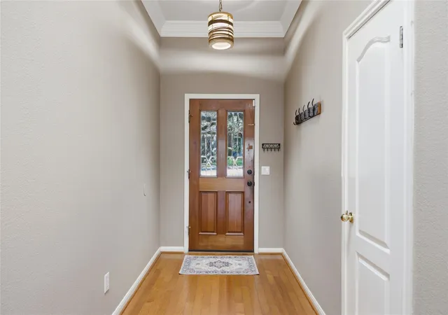 Photo 3 of Single family home for sale at 6032 Roxbury Ln, Austin, TX 78739 | MLS# 1849955 | Listing updated on 2026-10-08