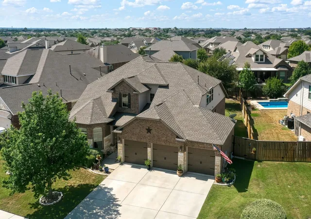 Photo 3 of Single family home for sale at 3237 Hidalgo Loop, Round Rock, TX 78665 | MLS# 5854103 | Listing updated on 2026-09-14