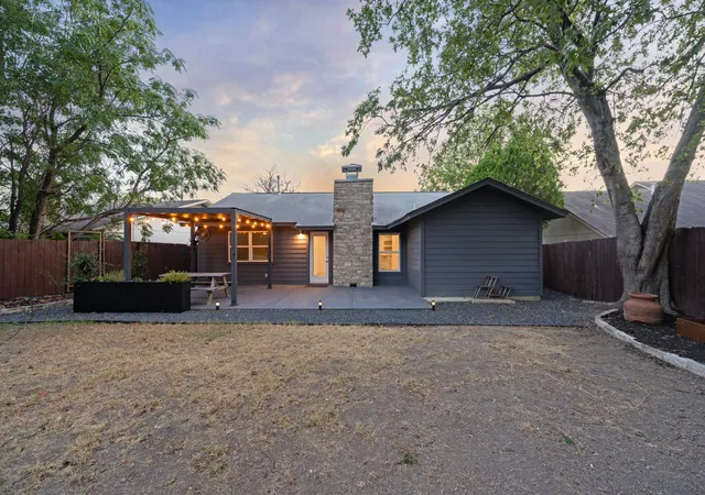 Photo 4 of Single family home for sale at 2008 Carriage Park Ln, Austin, TX 78727 | MLS# 5856287 | Listing updated on 2026-10-02