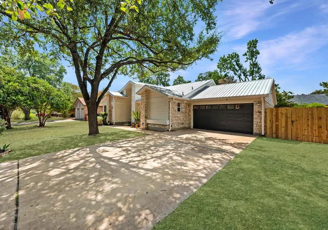 Photo 2 of Single family home for sale at 4001 Burr Oak Ln, Austin, TX 78727 | MLS# 9277209 | Listing updated on 2026-10-07