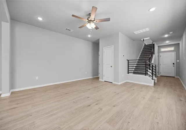Photo 4 of Single family home for sale at 142 Goosewinged Dr, Kyle, TX 78640 | MLS# 2154854 | Listing updated on 2026-09-14