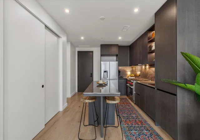 Listing Photo 4 - Condo for sale in Modern Austin located at 610 Davis St, Austin, TX 78701 - Unit #1909