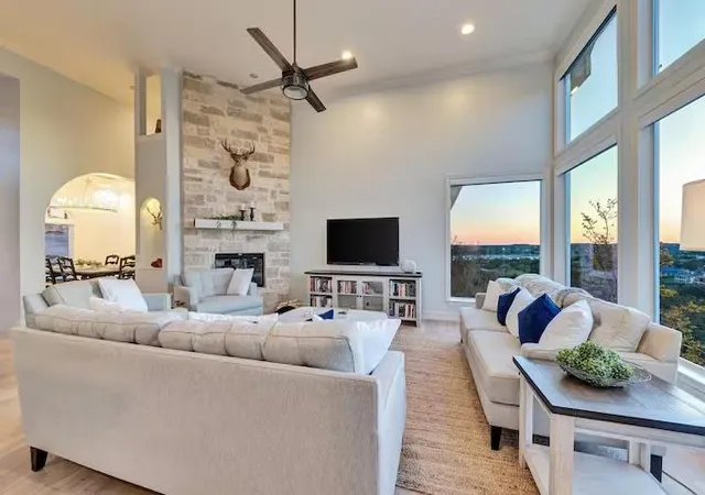 Photo 4 of Single family home for sale at 3300 Constitution Dr, Lago Vista, TX 78645 | MLS# 4484249 | Listing updated on 2026-09-13