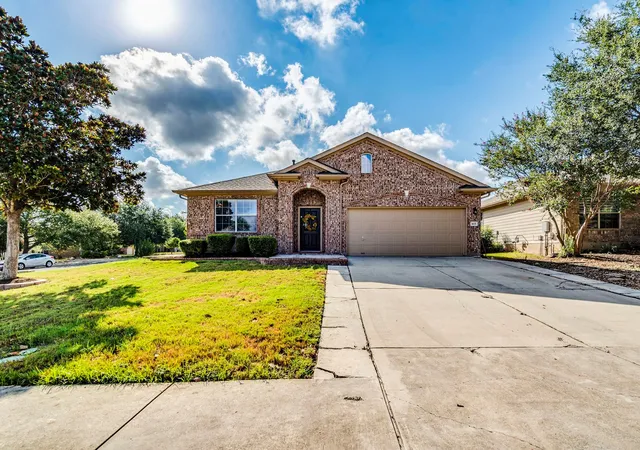 Photo 2 of Single family home for sale at 165 Oxford Dr, Kyle, TX 78640 | MLS# 4700138 | Listing updated on 2026-09-15