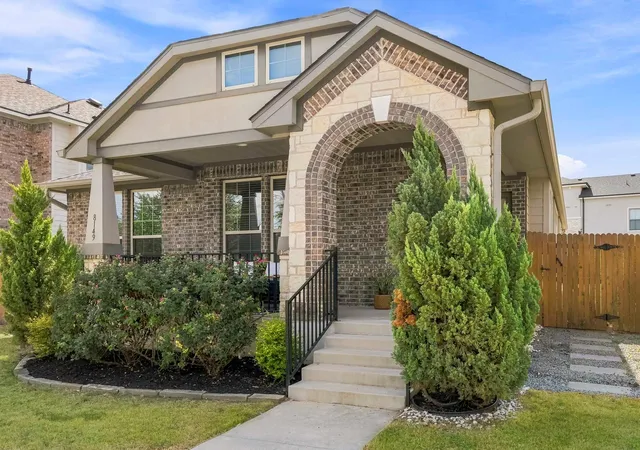Photo 3 of Single family home for sale at 8149 Daisy Cutter Xing, Georgetown, TX 78626 | MLS# 6640646 | Listing updated on 2026-10-27