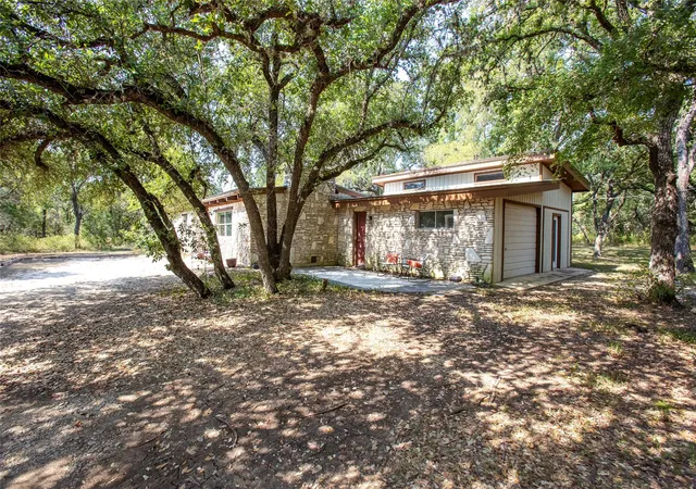 Photo 2 of Single family home for sale at 111 Merrywood Ln, San Marcos, TX 78666 | MLS# 8086078 | Listing updated on 2026-09-21