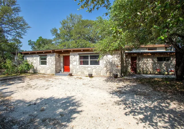 Photo 3 of Single family home for sale at 111 Merrywood Ln, San Marcos, TX 78666 | MLS# 8086078 | Listing updated on 2026-09-21