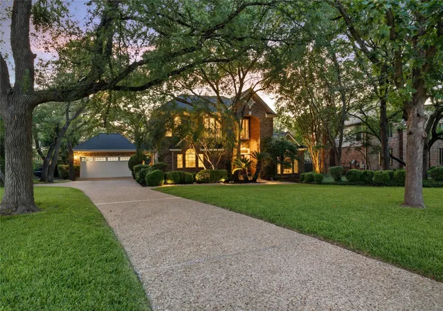 Photo 1 of Sale Pending at 10038 Circleview Dr, Austin, TX 78733 | MLS# 5381656 | Listing updated on 2026-09-26