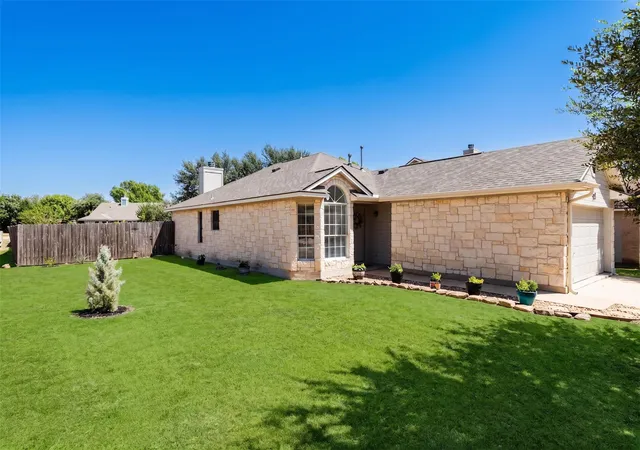 Photo 2 of Single family home for sale at 101 Cotton Crk Way, Hutto, TX 78634 | MLS# 8839274 | Listing updated on 2026-09-14