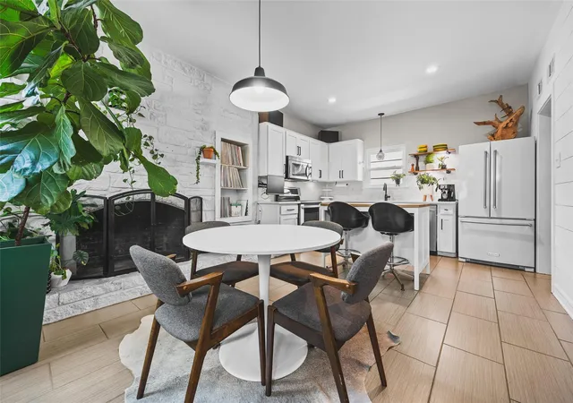 Photo 3 of Single family home for sale at 8102 Current Cir, Austin, TX 78736 | MLS# 2463452 | Listing updated on 2026-09-21