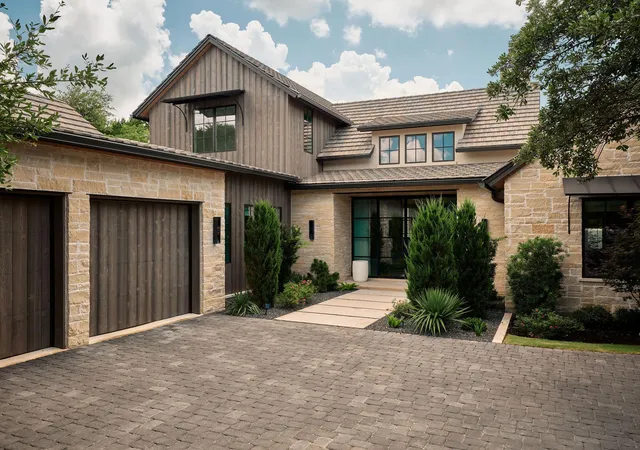 Photo 1 of Single family home for sale at 4320 Amarra Dr, Austin, TX 78735 | MLS# 8198852 | Listing updated on 2026-10-26