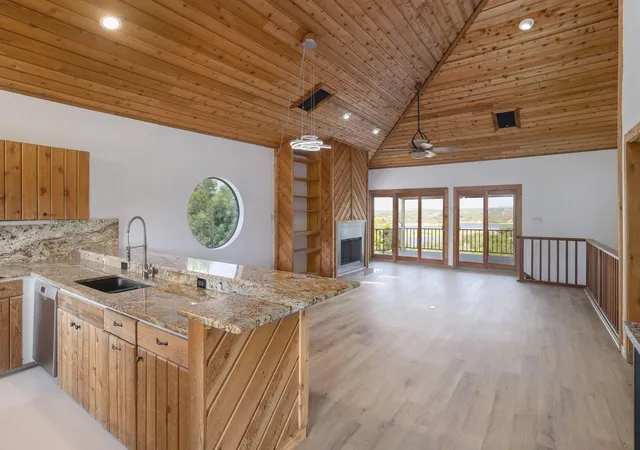 Photo 3 of Single family home for sale at 313 Kendall Dr, Spicewood, TX 78669 | MLS# 3378094 | Listing updated on 2026-09-16