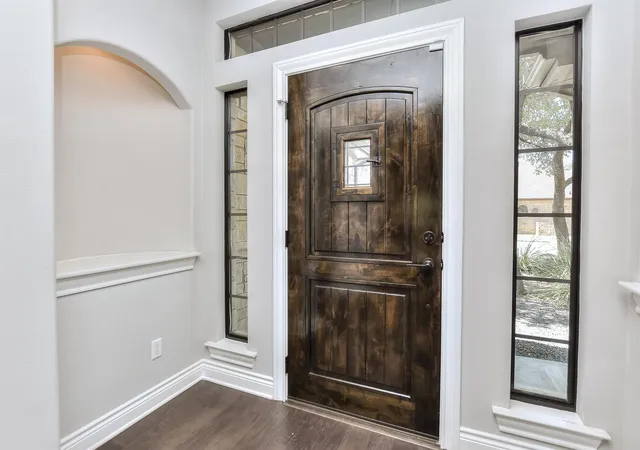 Photo 3 of Single family home for sale at 600 Caprock Cyn Trl, Georgetown, TX 78633 | MLS# 2924837 | Listing updated on 2026-09-27