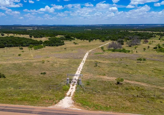 Photo 3 of House for sale at 1480 Harmon Rd, Copperas Cove, TX 76522 | MLS# 6672757 | Listing updated on 2026-09-11