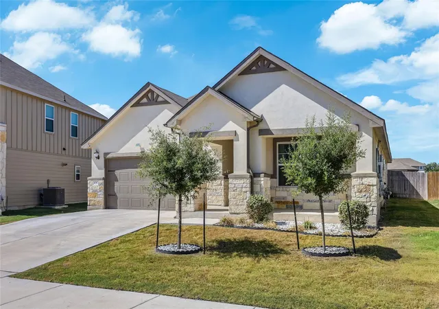 Photo 2 of Single family home for sale at 406 Grasslands Trl, Hutto, TX 78634 | MLS# 3343037 | Listing updated on 2026-09-14