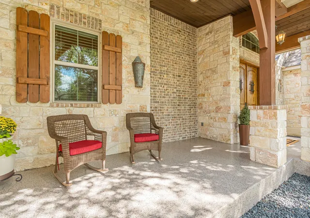 Photo 4 of Single family home for sale at 715 Long Ridge Rdg, Spring Branch, TX 78070 | MLS# 6526188 | Listing updated on 2026-09-14