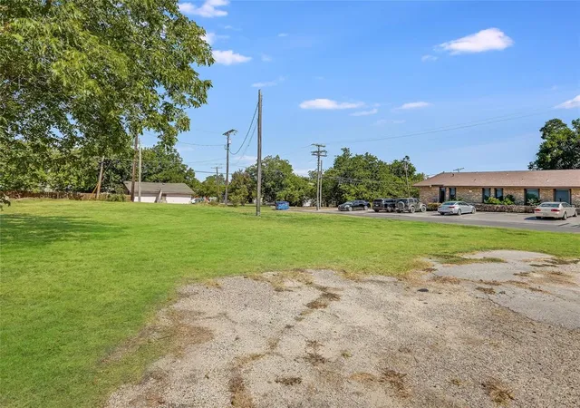 Photo 2 of Land for sale at 1000 N Main St, Taylor, TX 76574 | MLS# 9134330 | Listing updated on 2026-09-24