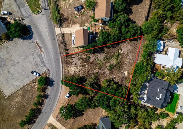 Photo 3 of Sale Pending at 22704 Briarcliff Dr, Spicewood, TX 78669 | MLS# 5723503 | Listing updated on 2026-09-22