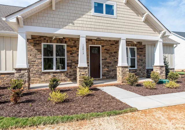 Photo 3 of Single family home for sale at 12813 Mayes Rd, Huntersville, NC 28078 | MLS# 4189023 | Listing updated on 2026-10-03