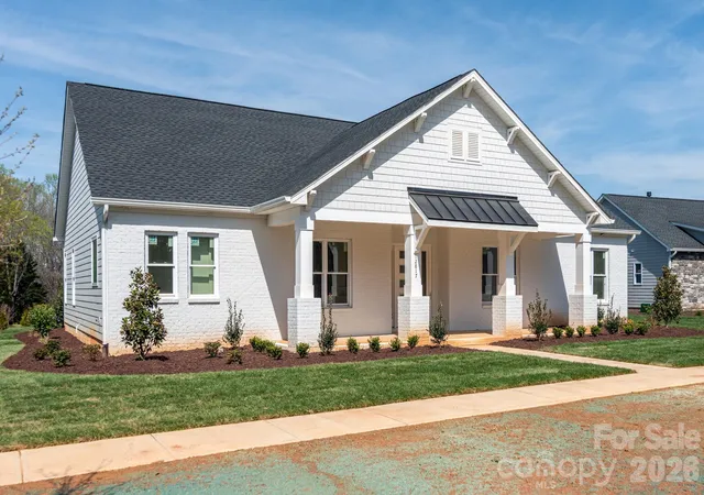 Photo 1 of Single family home for sale at 12817 Mayes Rd, Huntersville, NC 28078 | MLS# 4189363 | Listing updated on 2026-10-03