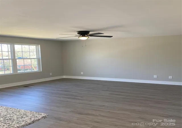 Photo 3 of Single family home for sale at 1537 Poston Cir, Gastonia, NC 28054 | MLS# 4237260 | Listing updated on 2026-09-30
