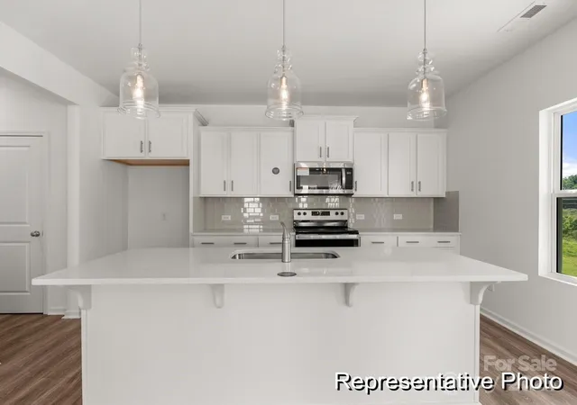 Photo 3 of Sale Pending at 106 Jetty Ln #472, Statesville, NC 28677 | MLS# 4249822 | Listing updated on 2026-09-15