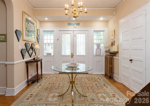 Photo 1 of Single family home for sale at 46 Cumberland Cir, Asheville, NC 28801 | MLS# 4280409 | Listing updated on 2026-09-10