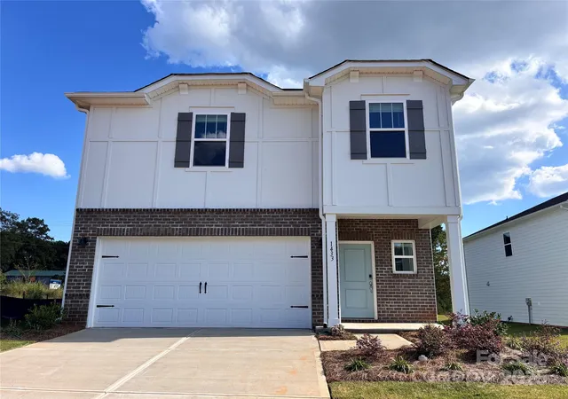 Photo 1 of Single family home for sale at 1433 Wildflower St, Newton, NC 28658 | MLS# 4282395 | Listing updated on 2026-09-15