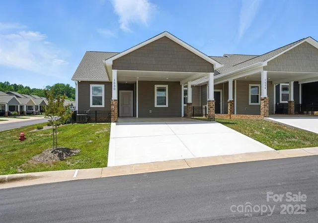 Photo 1 of Townhouse for sale at 1530 29th Street Se, Hickory, NC 28602 | MLS# 4300655 | Listing updated on 2026-09-11