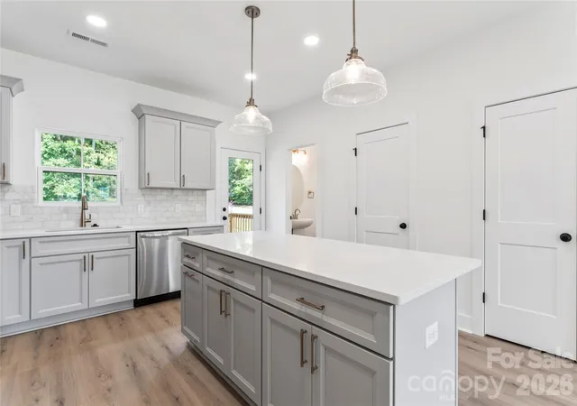 Photo 4 of Townhouse for sale at 410 Bogue Dr #19, Fort Mill, SC 29708 | MLS# 4304369 | Listing updated on 2026-09-09