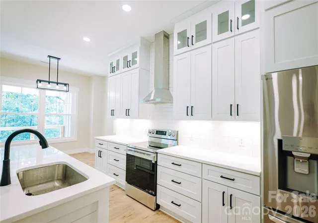 Photo 3 of Single family home for sale at 2031 Piper Ridge Dr, Lenoir, NC 28645 | MLS# 4316879 | Listing updated on 2026-09-15