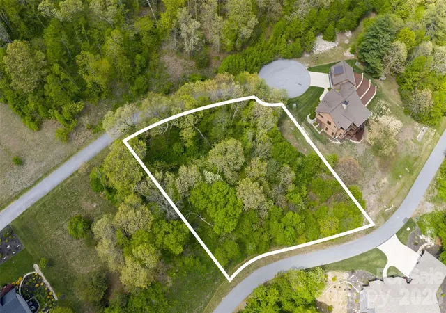 Photo 3 of Land for sale at 416 Summerset Dr #83, Hendersonville, NC 28792 | MLS# 4322460 | Listing updated on 2026-09-16
