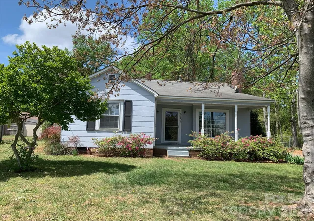 Photo 2 of Single family home for sale at 3200 Sam Wilson Rd, Charlotte, NC 28214 | MLS# 4324510 | Listing updated on 2026-09-11