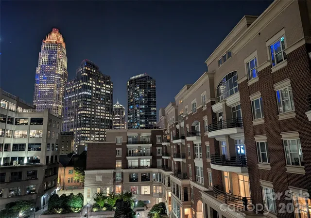 Listing Photo 1 - Condo for sale in building located at 400 N Church St, Charlotte, NC 28202 - Unit #521