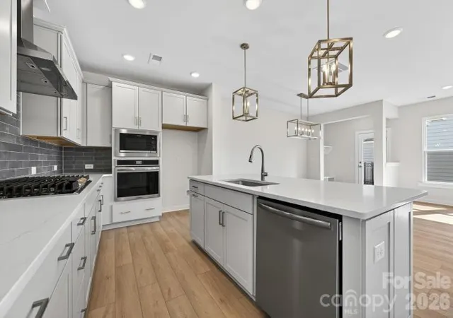 Photo 1 of Sale Pending at 10110 Mamillion Dr, Huntersville, NC 28078 | MLS# 4327406 | Listing updated on 2026-10-01