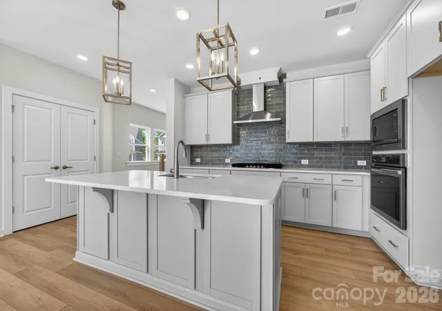 Photo 3 of Sale Pending at 10110 Mamillion Dr, Huntersville, NC 28078 | MLS# 4327406 | Listing updated on 2026-10-01