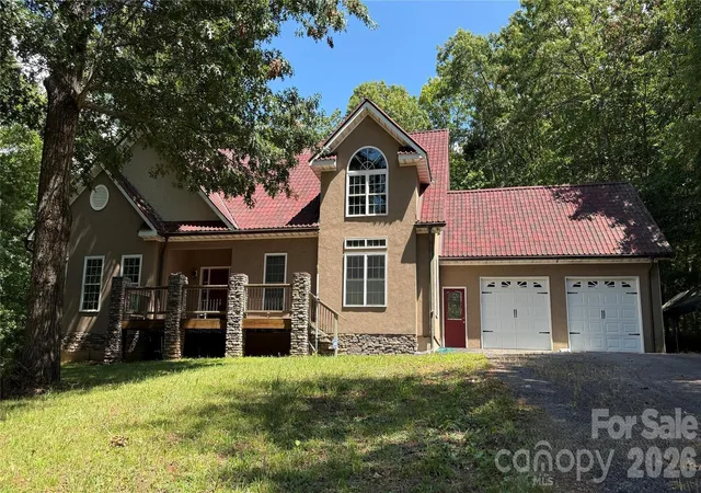 Photo 3 of Single family home for sale at 31 Reeds Crk Rd, Fairview, NC 28730 | MLS# 4328175 | Listing updated on 2026-09-11