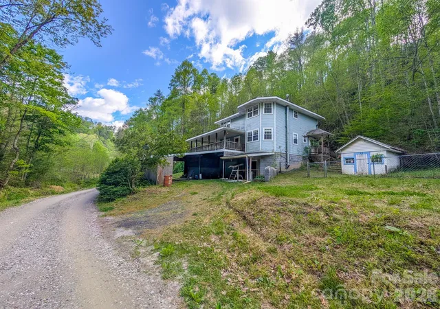 Photo 2 of Single family home for sale at 77 Griffith Branch Rd, Green Mountain, NC 28740 | MLS# 4328405 | Listing updated on 2026-09-11