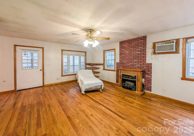 Photo 3 of Single family home for sale at 77 Griffith Branch Rd, Green Mountain, NC 28740 | MLS# 4328405 | Listing updated on 2026-09-11