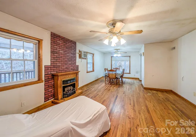 Photo 4 of Single family home for sale at 77 Griffith Branch Rd, Green Mountain, NC 28740 | MLS# 4328405 | Listing updated on 2026-09-11