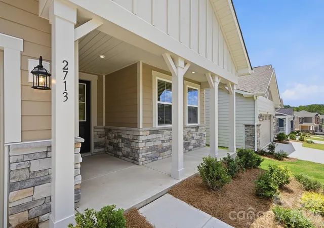 Photo 3 of Sale Pending at 2713 Westmont Dr, Gastonia, NC 28052 | MLS# 4328785 | Listing updated on 2026-10-01