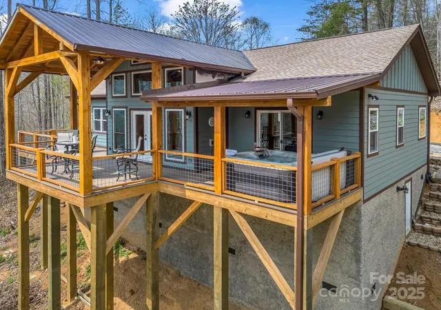 Photo 1 of Single family home for sale at 107 Twisted Birch Dr, Hendersonville, NC 28792 | MLS# 4328960 | Listing updated on 2026-09-10